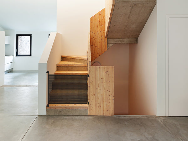 Extra-Wide Retractable Baby & Pet Gate, 39" Tall, Extends up to 118", One-Hand Lock, Indoor/Outdoor Safety, Black